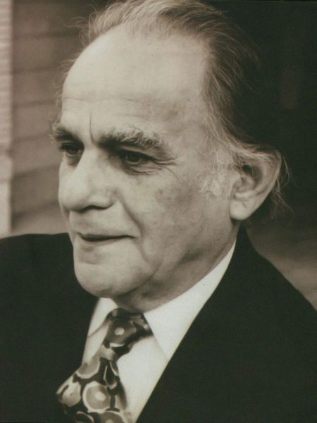 پرونده:فریدون مشیری.jpg