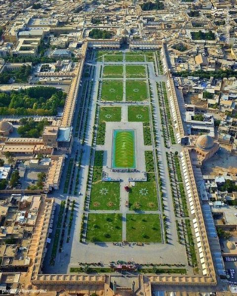 پرونده:میدان نقش جهان.jpg