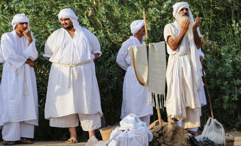 پرونده:دین مندائی.jpg