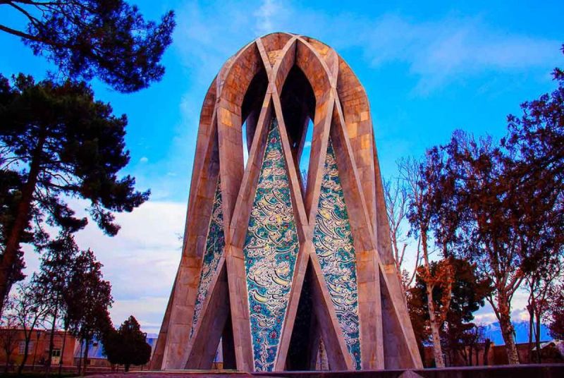 پرونده:3-Tomb-of-Khayyam result.jpg